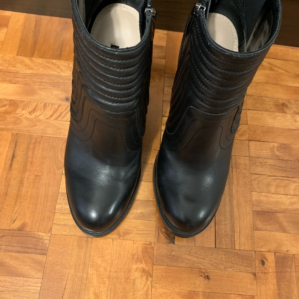 🌸HOST PICK🌸 French connection booties - Picture 3 of 11
